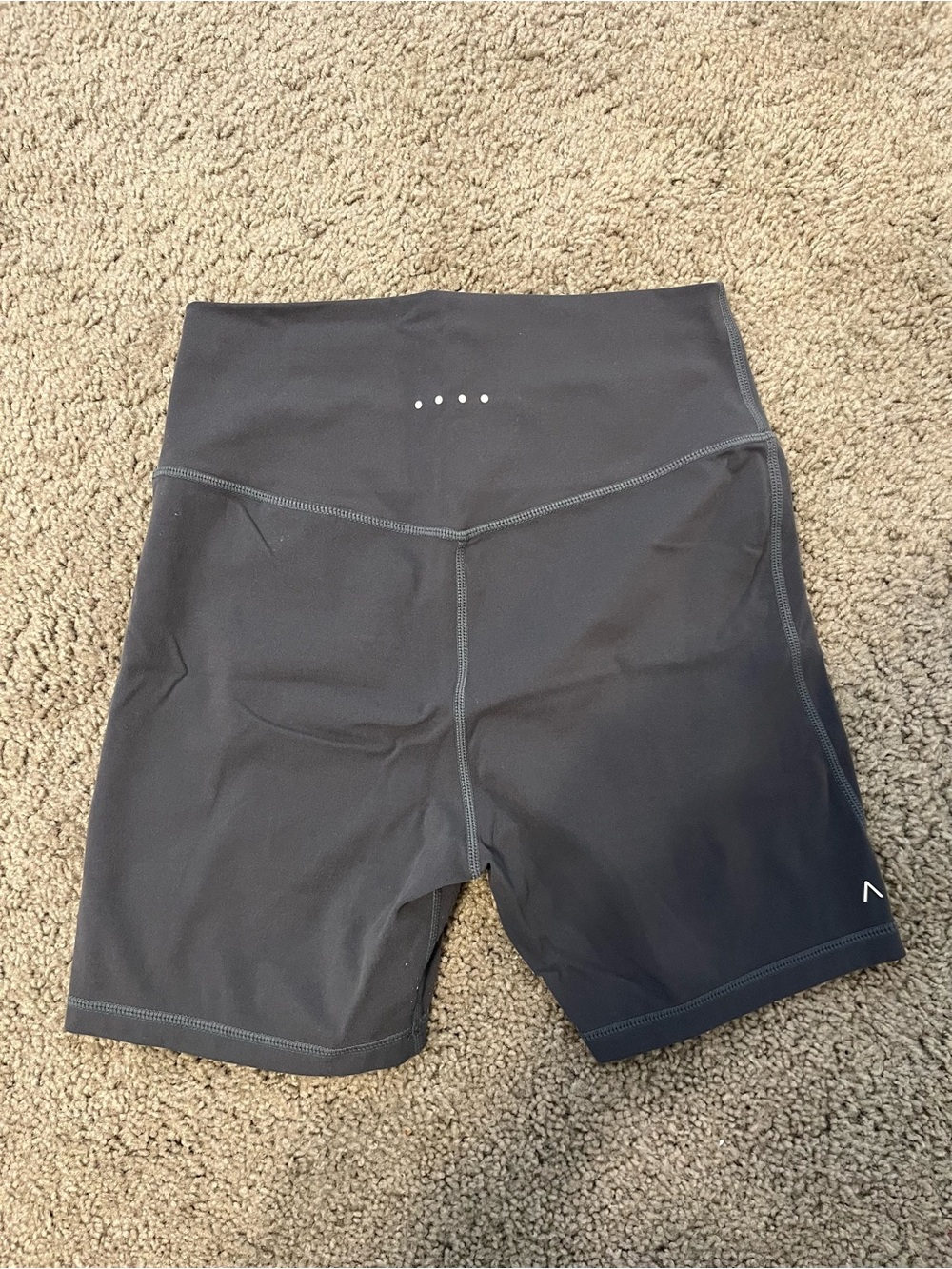 ACTA Ribbed Racerback Crop Top & biker shorts - Picture 4 of 4